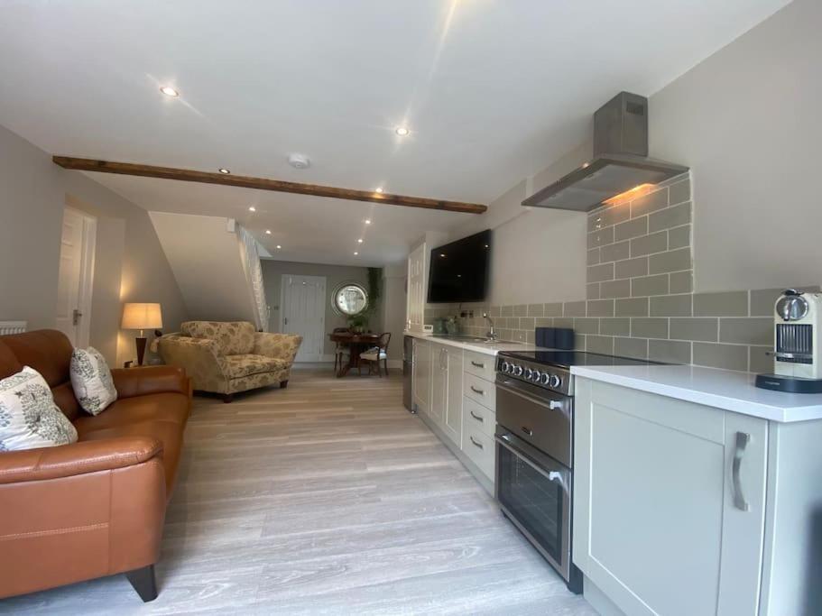Beautiful 1 Bedroom Holiday Home In Lancaster Esterno foto